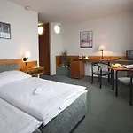 Comfort מלון 4*